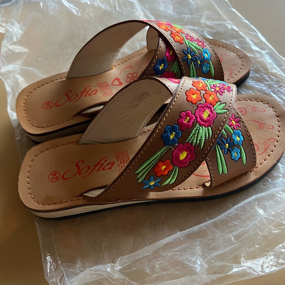 Embroidered Floral Brown Sandals - Picture 2 of 5